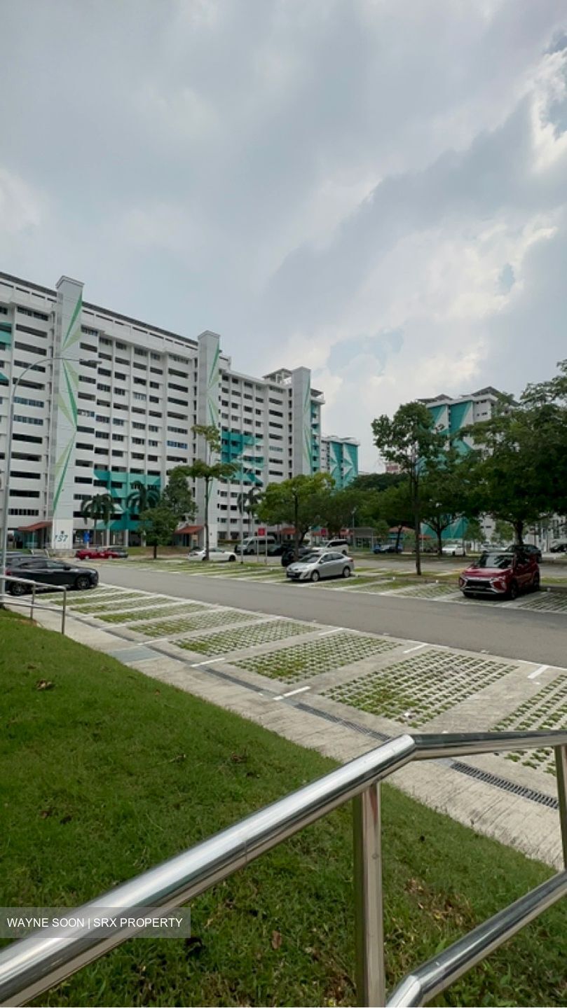 Bedok North Avenue 3 (D16), Shop House #606998321